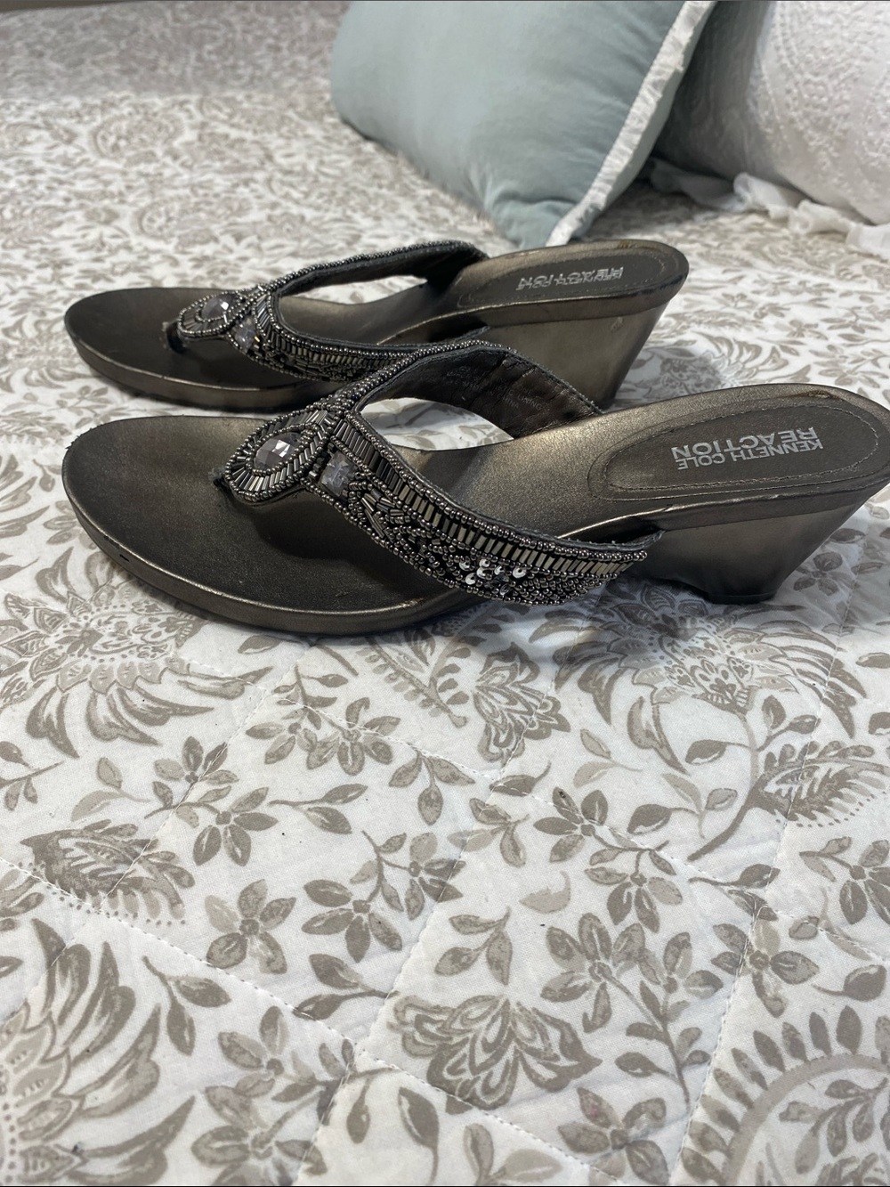Kenneth Cole Reaction Black Beaded Thong Sandals with Gem Accents